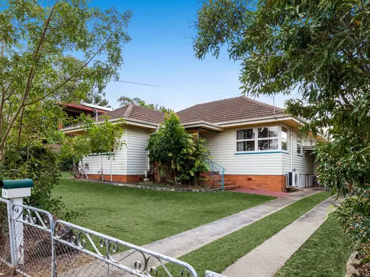 14 Edson Street, Kenmore QLD 4069
