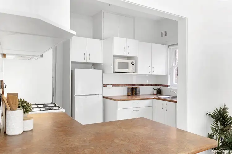 Fourth view of Homely unit listing, 2/35 Eurobin Avenue, Manly NSW 2095