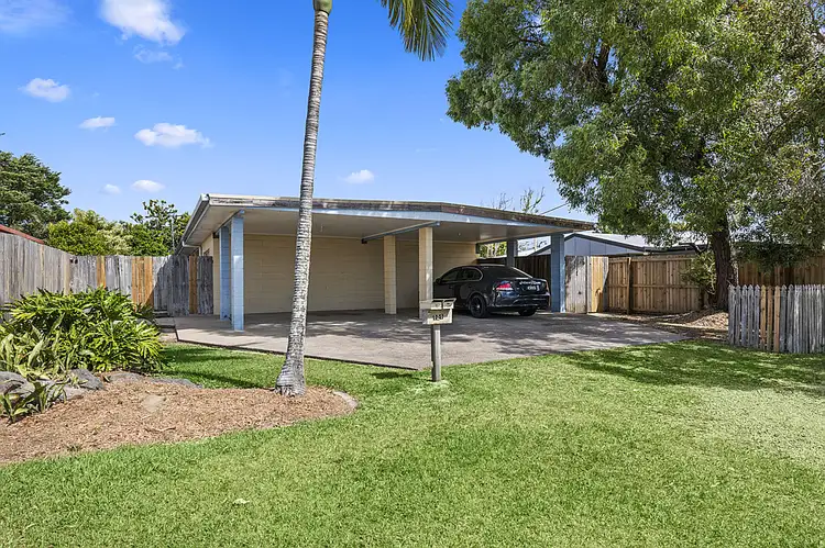 1/121 Coronation Avenue, Golden Beach QLD 4551