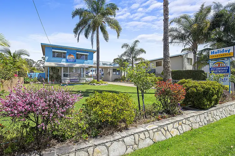 220 Beach Road, Batehaven NSW 2536