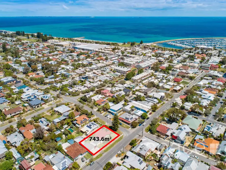 2 Chester Street, South Fremantle WA 6162