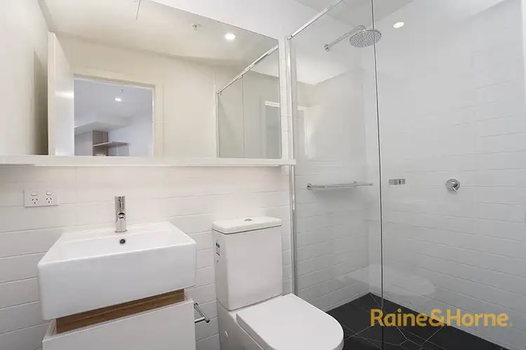 Fifth view of Homely apartment listing, 8/1 Langs Road, Ascot Vale VIC 3032