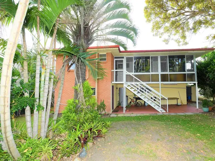 42 INGLESTON STREET, Wynnum West QLD 4178