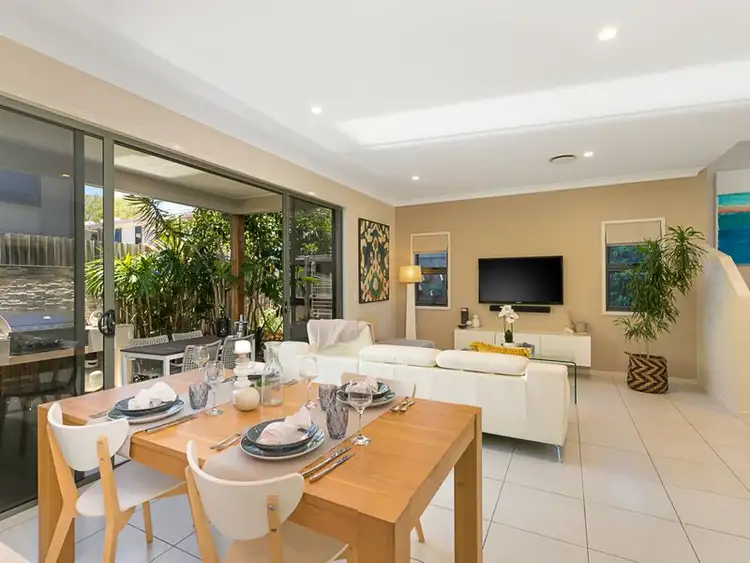 6/14 Bainbridge Street, Ormiston QLD 4160