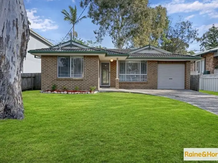 Main view of Homely house listing, 8 Lakeshore Ave, Kingfisher Shores NSW 2259
