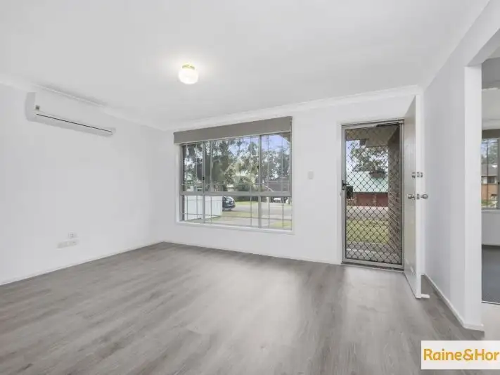 Third view of Homely house listing, 8 Lakeshore Ave, Kingfisher Shores NSW 2259