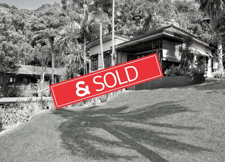 306 The Round Drive, Avoca Beach NSW 2251