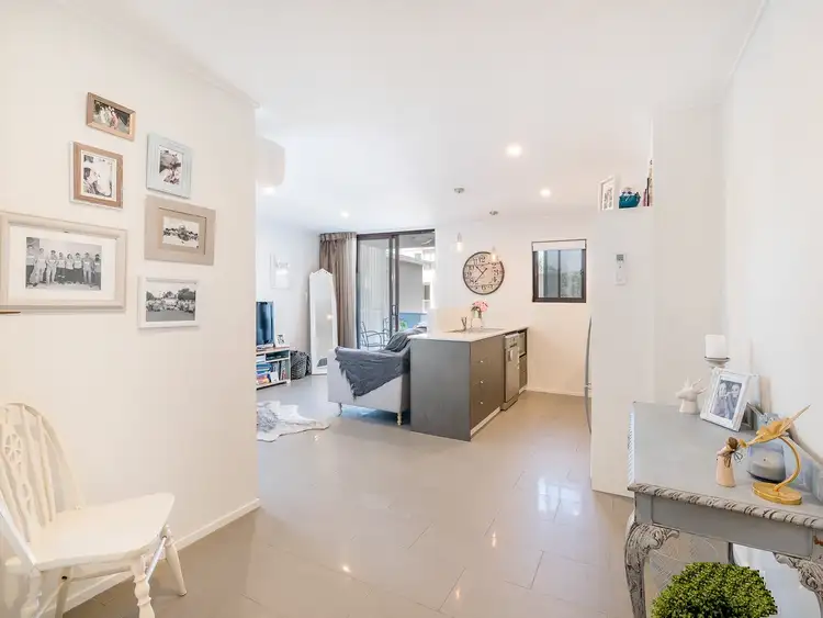 Second view of Homely unit listing, 6/62 RICHMOND ROAD, Morningside QLD 4170