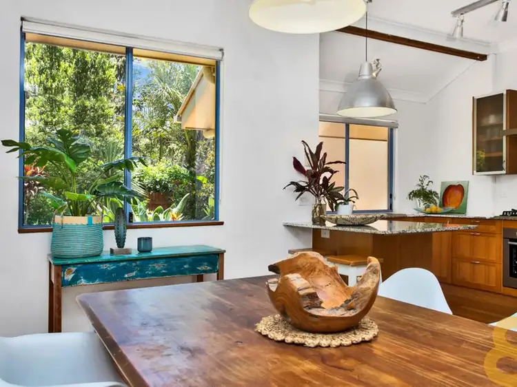 11 Hardy Avenue, Ocean Shores NSW 2483