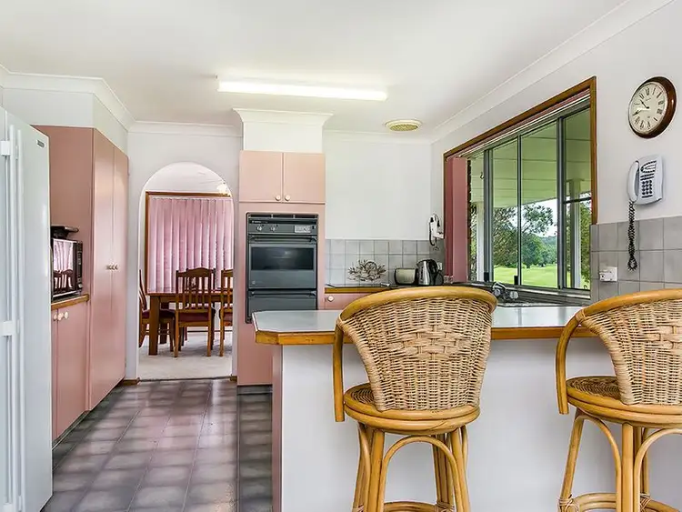 Fifth view of Homely house listing, 8 Kiah Close, Ocean Shores NSW 2483