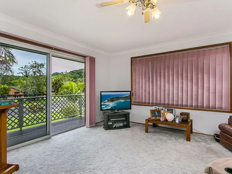 Sixth view of Homely house listing, 8 Kiah Close, Ocean Shores NSW 2483