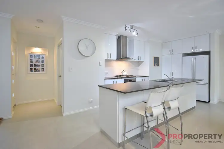 Fifth view of Homely villa listing, B/27 Shelbred Way, Westminster WA 6061