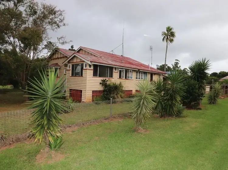 3 ALEXANDER STREET, Wooroolin QLD 4608