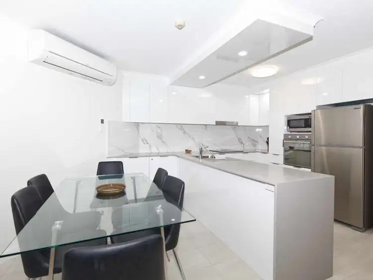 Sixth view of Homely unit listing, 31/36 AUSTRALIA AVENUE, Broadbeach QLD 4218