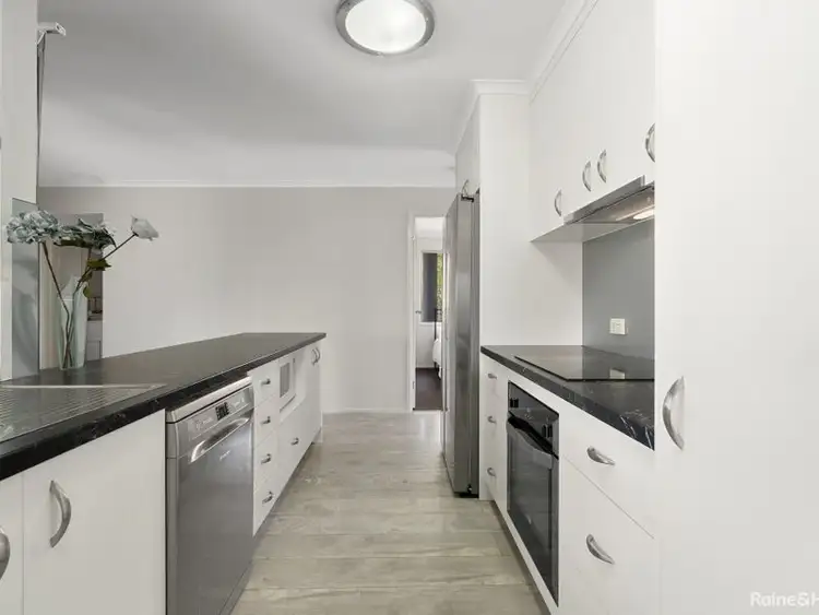 Sixth view of Homely house listing, 15 FARRER COURT, Morayfield QLD 4506