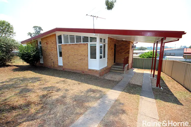 12 Coral Street, Muswellbrook NSW 2333