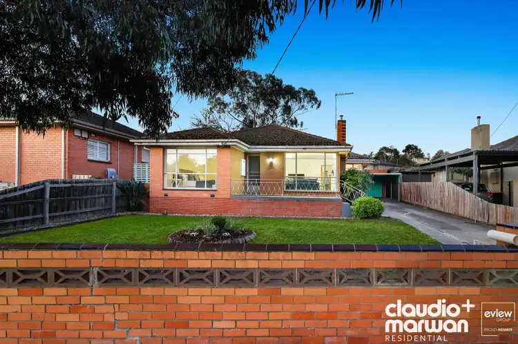 6 Valdoone Court, Oak Park VIC 3046