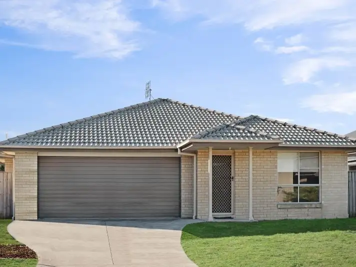 5 Matilda Avenue, Tanilba Bay NSW 2319
