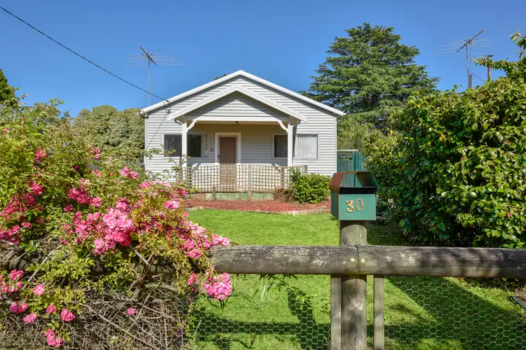 30 Barton Street, Katoomba NSW 2780