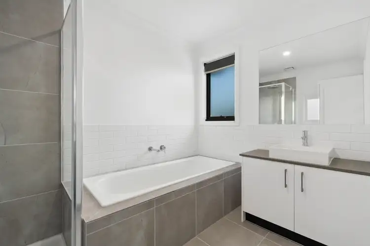 Fifth view of Homely townhouse listing, 1/84 Heatherhill Road, Frankston VIC 3199