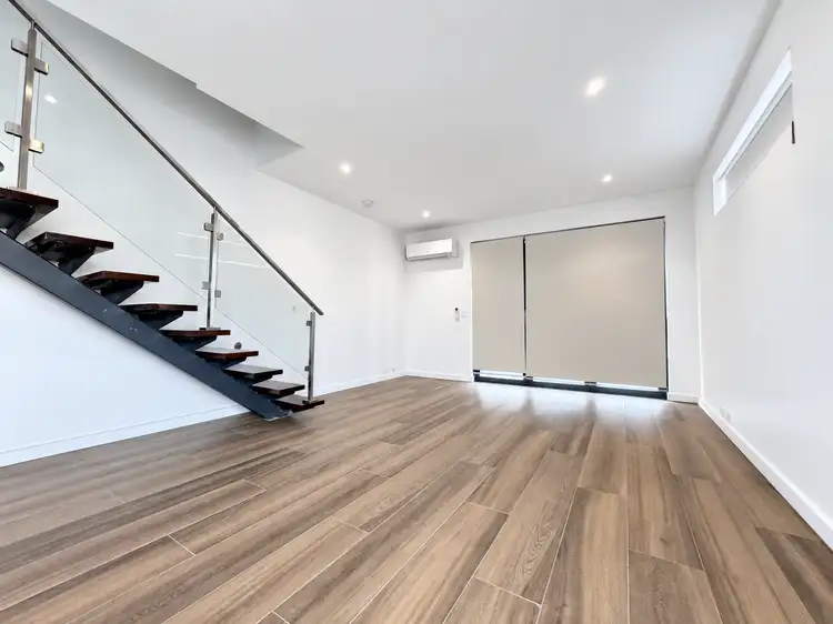 7 Neerim Grove