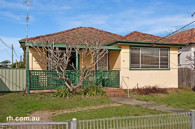 10 Wellington Street, Umina Beach NSW 2257