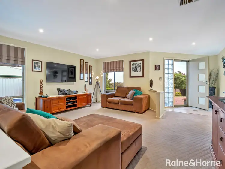 Fifth view of Homely house listing, 2 Caspian Court, Woodcroft SA 5162