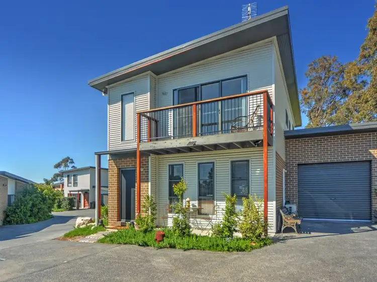 Unit 3/at 25 Royal Street, Worrigee NSW 2540