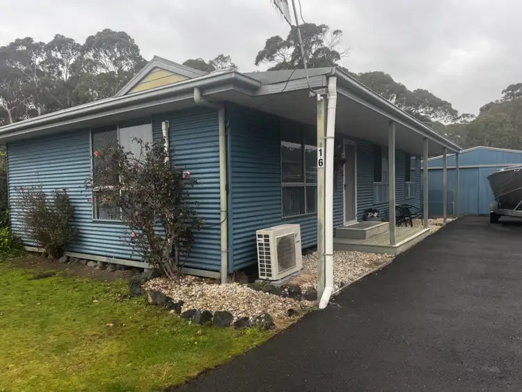 16 Walters Drive