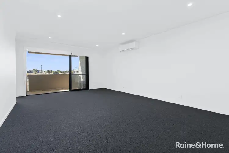 Fifth view of Homely house listing, 20 Callow Walk, St Albans VIC 3021