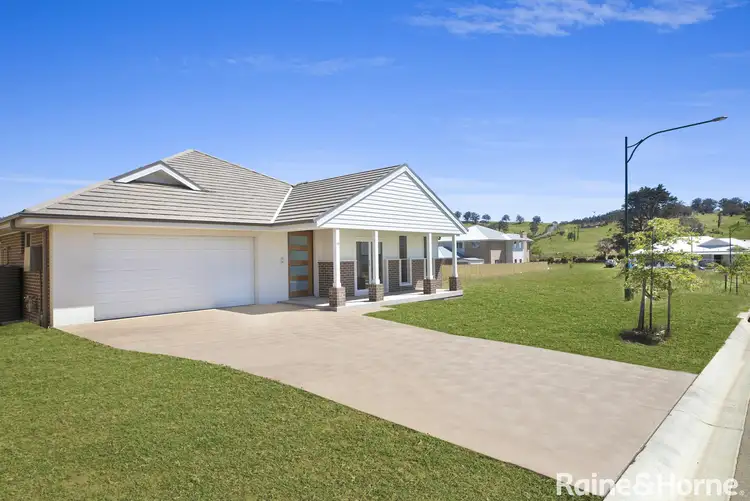 19 Ayrshire Parade, Bowral NSW 2576
