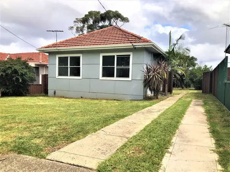 33 WILBUR STREET, Greenacre NSW 2190
