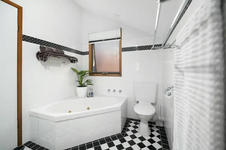 Seventh view of Homely house listing, 6 Dalton Street, Gisborne VIC 3437