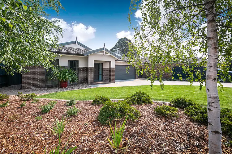 168 Willowbank Road, Gisborne VIC 3437