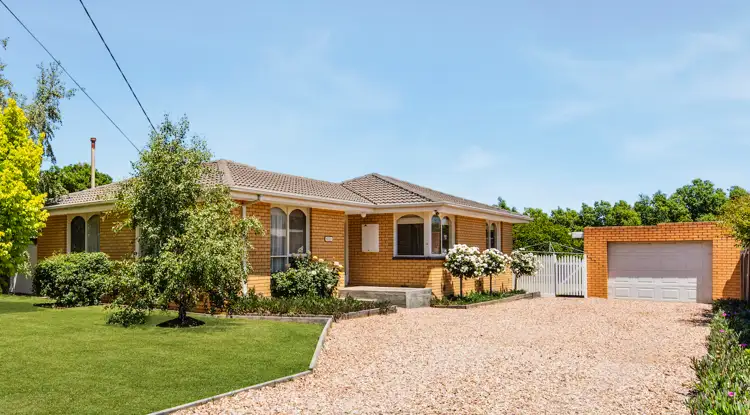 4 Farrell Street, New Gisborne VIC 3438
