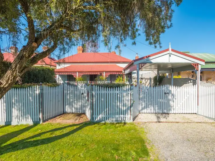Main view of Homely house listing, 10 Begg Street, Kyneton VIC 3444