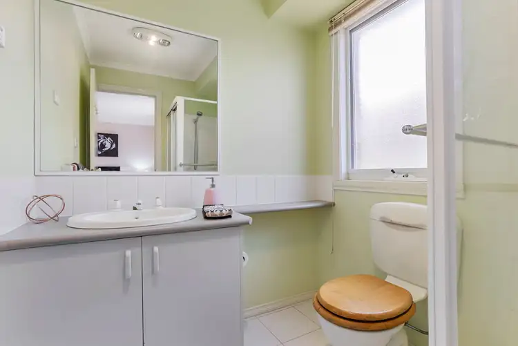 Sixth view of Homely house listing, 5 Sunny Park Close, Gisborne VIC 3437