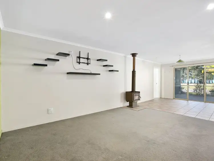 Fifth view of Homely house listing, 2 ISLANDVIEW CLOSE, Tinnanbar QLD 4650