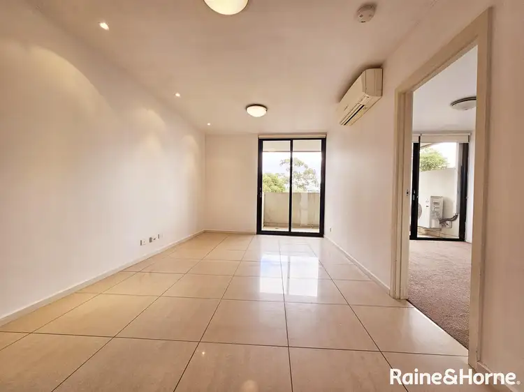 Fifth view of Homely apartment listing, 23/32 East Esplanade, St Albans VIC 3021