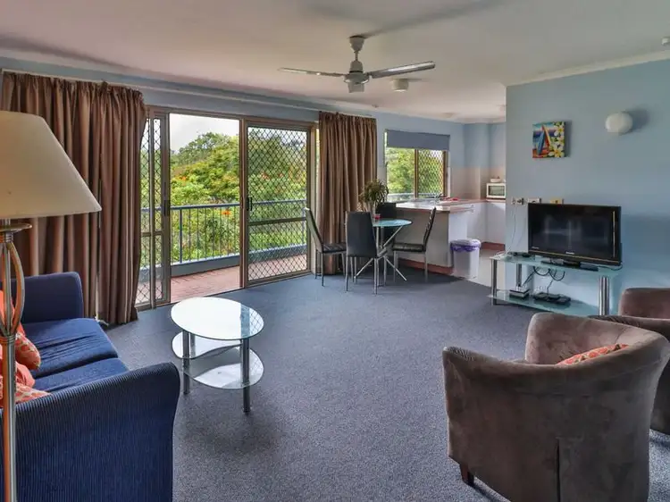 8/383 Esplanade, Torquay QLD 4655