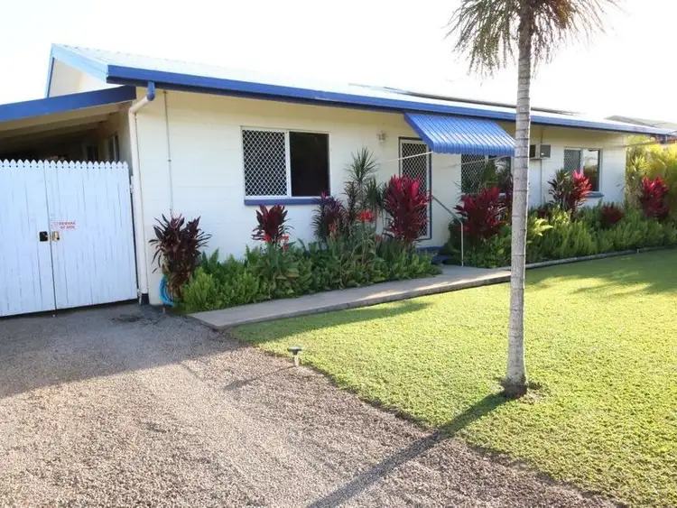 Second view of Homely house listing, 27 MUNRO Street, Brandon QLD 4808