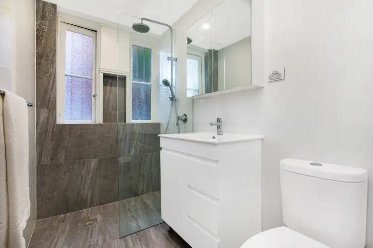 Fourth view of Homely apartment listing, 3/47 Francis Street, Bondi Beach NSW 2026