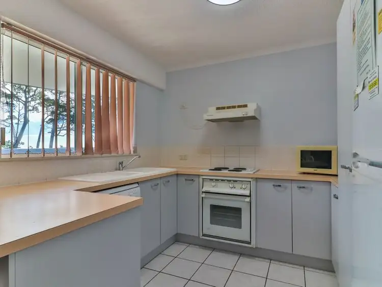 Sixth view of Homely unit listing, 2/458 Esplanade, Torquay QLD 4655