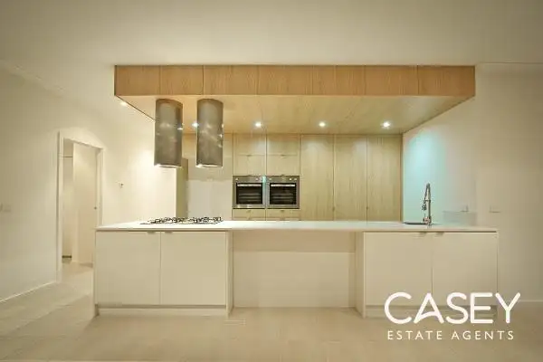 Main view of Homely house listing, 4 Kindred Avenue, Cranbourne North VIC 3977