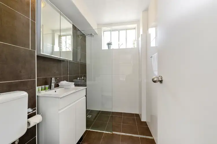 Fifth view of Homely studio listing, 13/100 Brougham Street, Potts Point NSW 2011