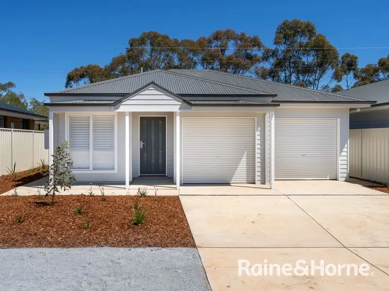 Main view of Homely house listing, 10 Peacock Drive, Turvey Park NSW 2650