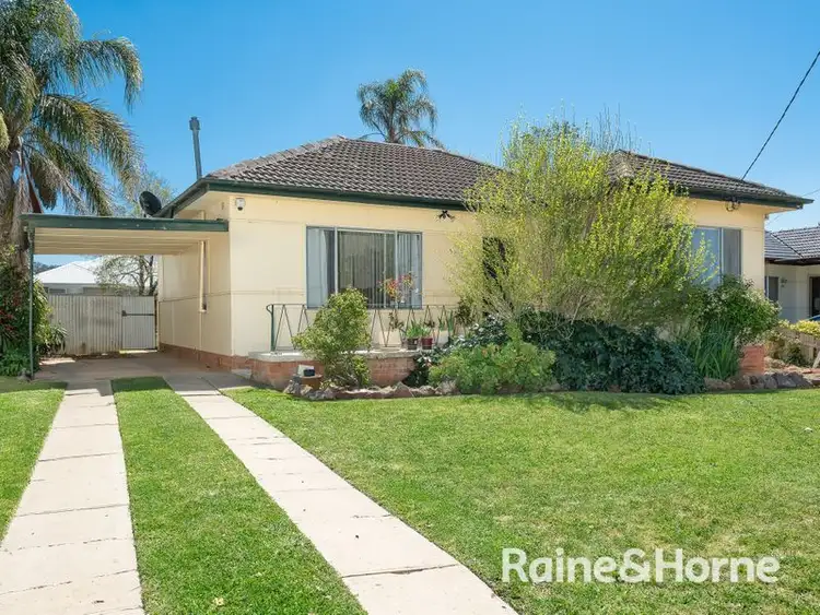 Main view of Homely house listing, 53 Tichborne Crescent, Kooringal NSW 2650