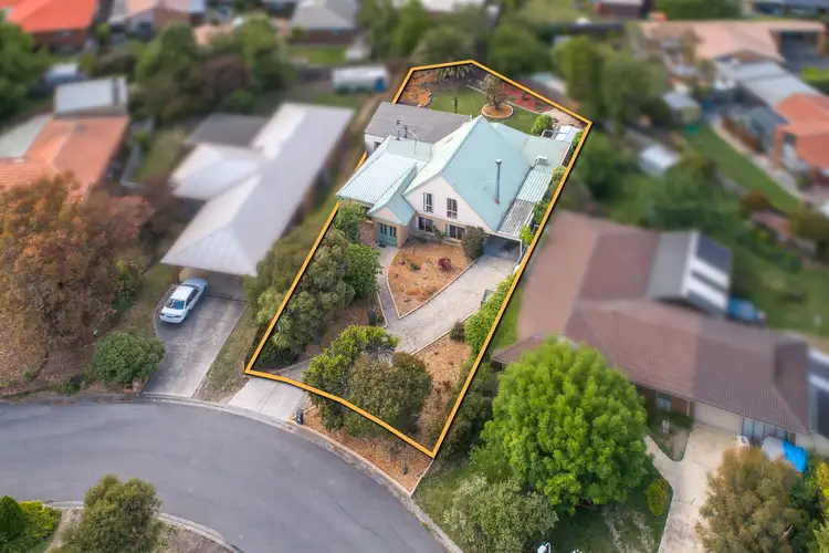5 Banksia Grove, Gisborne VIC 3437