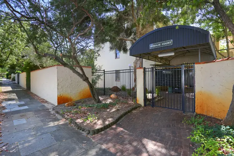 12 Onslow Road