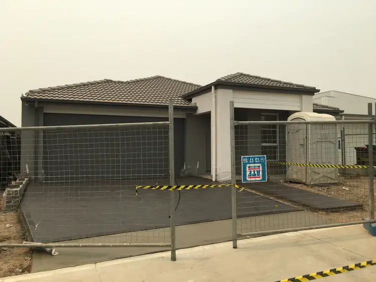 19 Infantry Street, Jordan Springs NSW 2747